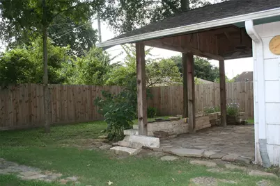 7518 El Rancho Street, Houston, TX 77087 - Photo 11