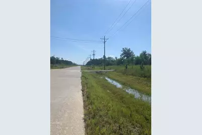 8205 Road 5878, Cleveland, TX 77327 - Photo 7