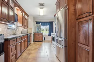 3625 County Rd 36, Angleton, TX 77515 - Photo 9