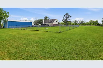 3625 County Road 36, Angleton, TX 77515 - Photo 15