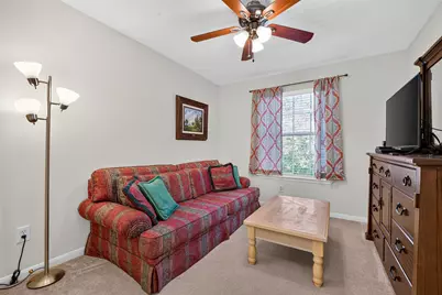 18 Valley Oaks Circle, The Woodlands, TX 77382 - Photo 31
