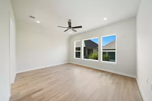 10029 Larkin Cv, Willis, TX 77318 - Photo 33