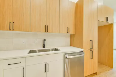 162 Wallace Street #A, Houston, TX 77022 - Photo 9