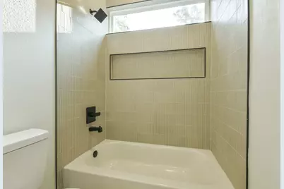 162 Wallace Street #A, Houston, TX 77022 - Photo 25