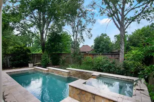 54 Douvaine Ct, The Woodlands, TX 77382 - Photo 5