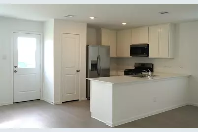 7614 Barcelona Springs, Richmond, TX 77469 - Photo 5