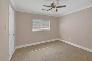 2910 Norwich St, Pearland, TX 77584 - Photo 13