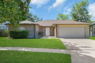 2910 Norwich St, Pearland, TX 77584 - Photo 1