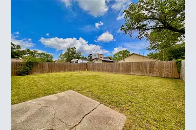 8610 Valley Meadow Drive, Houston, TX 77078 - Photo 19