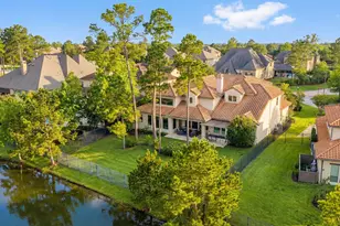 14 N Shasta Bend Cir, The Woodlands, TX 77389 - Photo 5