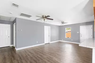 204 W James Street, Baytown, TX 77520 - Photo 11
