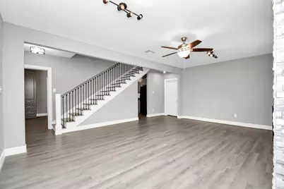 901 N Jones Street, Baytown, TX 77520 - Photo 7
