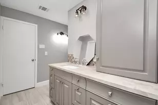 901 N Jones St, Baytown, TX 77520 - Photo 23
