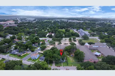 901 N Jones Street, Baytown, TX 77520 - Photo 35
