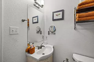 2927 Bluewater Hwy, Surfside Beach, TX 77541 - Photo 33