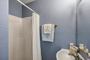 2927 Bluewater Hwy, Surfside Beach, TX 77541 - Photo 23