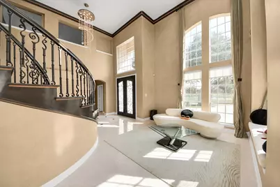 5410 Deerbourne Chase Drive, Sugar Land, TX 77479 - Photo 7