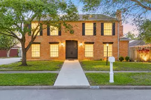 8006 Albin Ln, Houston, TX 77071 - Photo 1