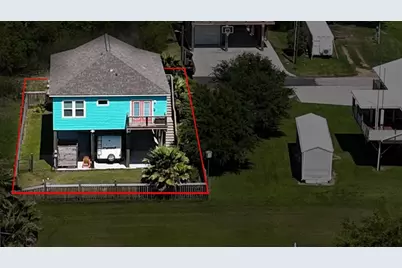 1970 Avenue B, Crystal Beach, TX 77650 - Photo 11