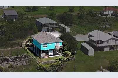 1970 Avenue B, Crystal Beach, TX 77650 - Photo 9