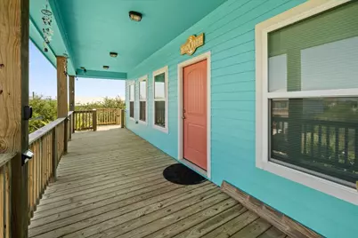 1970 Avenue B, Crystal Beach, TX 77650 - Photo 31