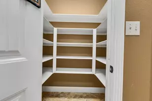 719 Partridge Ln, Eagle Lake, TX 77434 - Photo 7