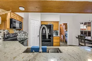 7543 Basswood Forest Ct, Houston, TX 77095 - Photo 11