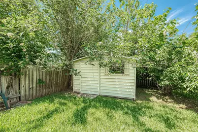 1006 Melford Avenue, Pearland, TX 77584 - Photo 17