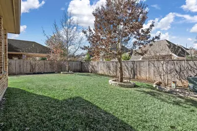 35 N Wheatleigh Drive, Tomball, TX 77375 - Photo 49