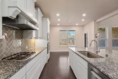 35 N Wheatleigh Drive, Tomball, TX 77375 - Photo 17