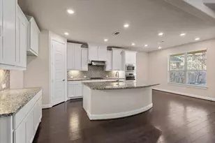 35 N Wheatleigh Dr, Tomball, TX 77375 - Photo 13