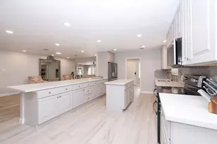 7713 Valley View Ln, Houston, TX 77074 - Photo 17