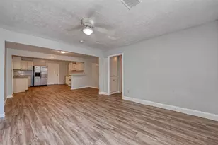 10613 Buffum St, Houston, TX 77051 - Photo 3