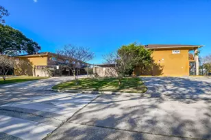 7902 Prestwood Dr, Houston, TX 77036 - Photo 9