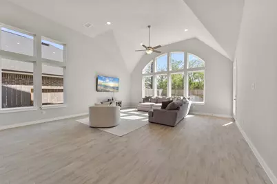 5107 Shimmering Brook Lane, Fulshear, TX 77441 - Photo 9