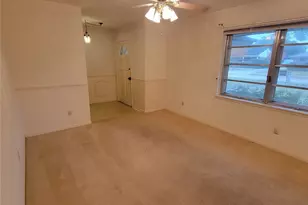 5718 Burlinghall Dr, Houston, TX 77035 - Photo 13