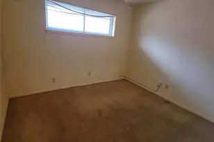 5718 Burlinghall Dr, Houston, TX 77035 - Photo 17