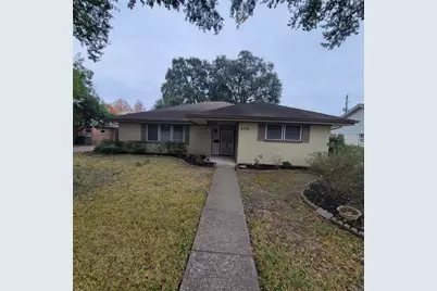 5718 Burlinghall Drive, Houston, TX 77035 - Photo 1