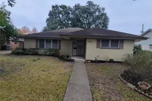 5718 Burlinghall Dr, Houston, TX 77035 - Photo 1