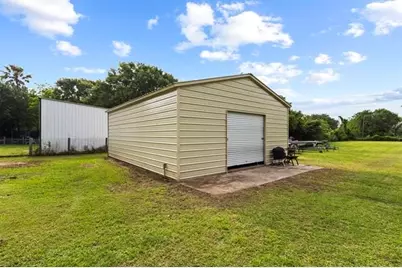 765 Sudduth, Bridge City, TX 77611 - Photo 25