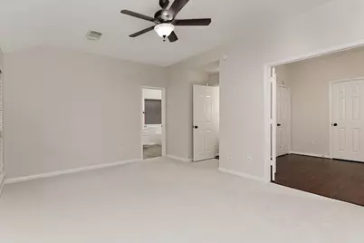 23 Lamps Glow Place, The Woodlands, TX 77382 - Photo 15