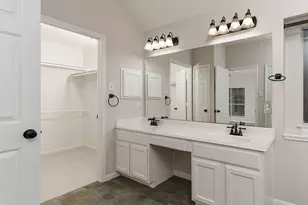 23 Lamps Glow Pl, The Woodlands, TX 77382 - Photo 19
