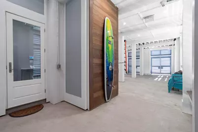 3835 Seabreeze Lane, Galveston, TX 77554 - Photo 11