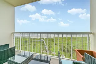 1401 E Beach Dr, Galveston, TX 77550 - Photo 9