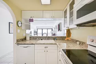 7310 Seawall Blvd, Galveston, TX 77551 - Photo 21