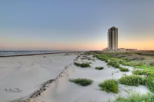 801 E Beach Dr, Galveston, TX 77550 - Photo 31