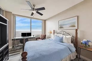 801 E Beach Dr, Galveston, TX 77550 - Photo 9