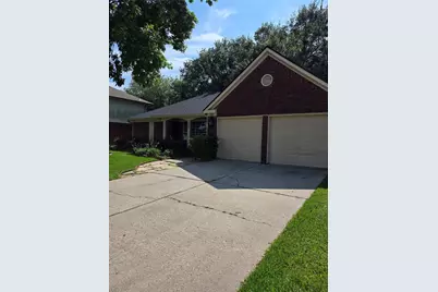 3909 Regency Drive, Deer Park, TX 77536 - Photo 3