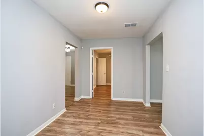 4039 Cornell Street, Houston, TX 77022 - Photo 9