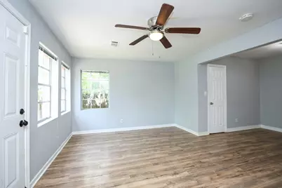 4039 Cornell Street, Houston, TX 77022 - Photo 7